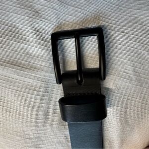 Bison Design Sleek Black Leather Belt for Men